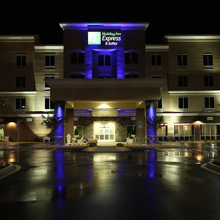 Holiday Inn Express Hotel & Suites Goldsboro - Base Area By Ihg Экстерьер фото