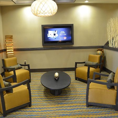 Holiday Inn Express Hotel & Suites Goldsboro - Base Area By Ihg Экстерьер фото
