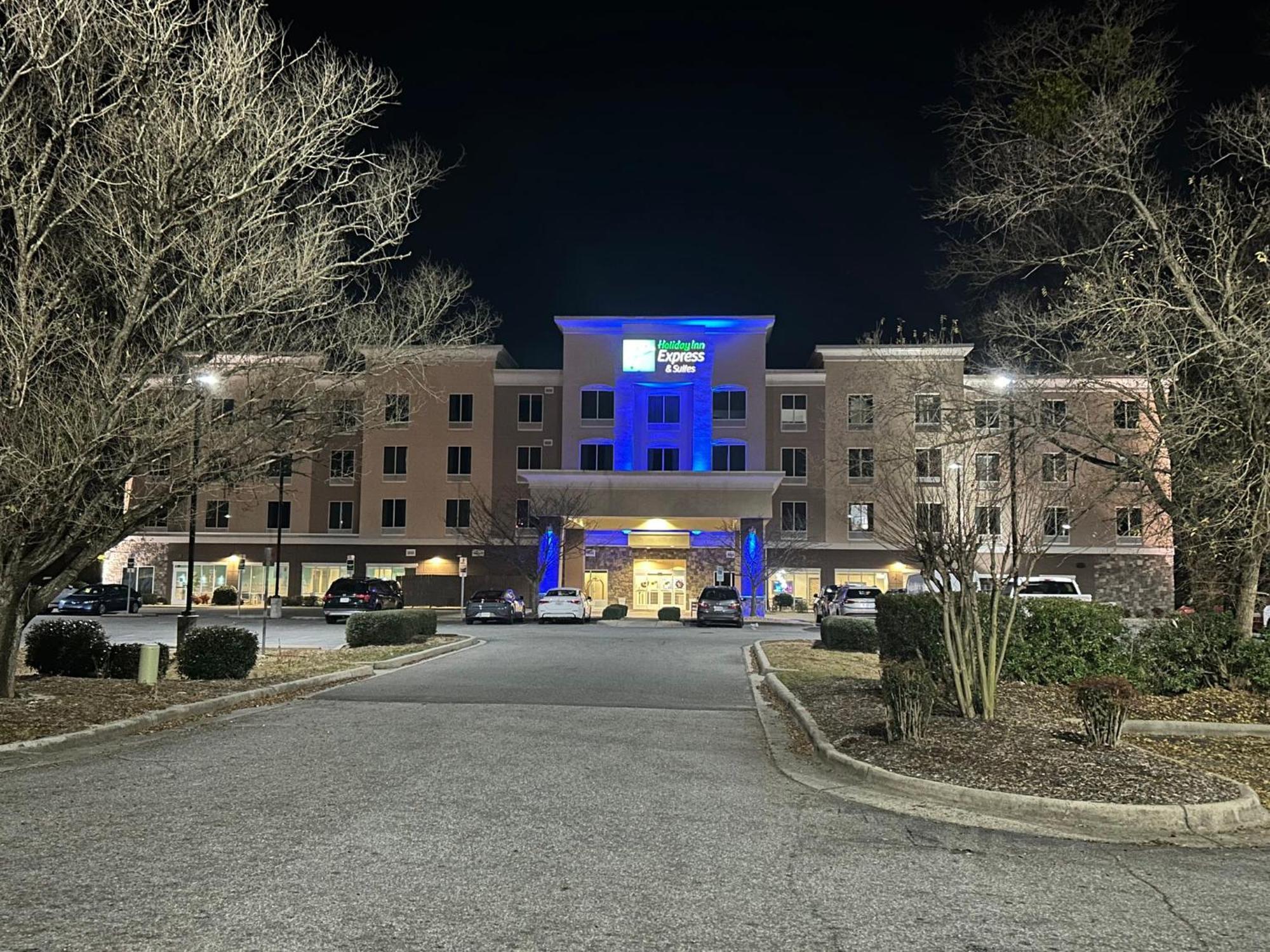 Holiday Inn Express Hotel & Suites Goldsboro - Base Area By Ihg Экстерьер фото